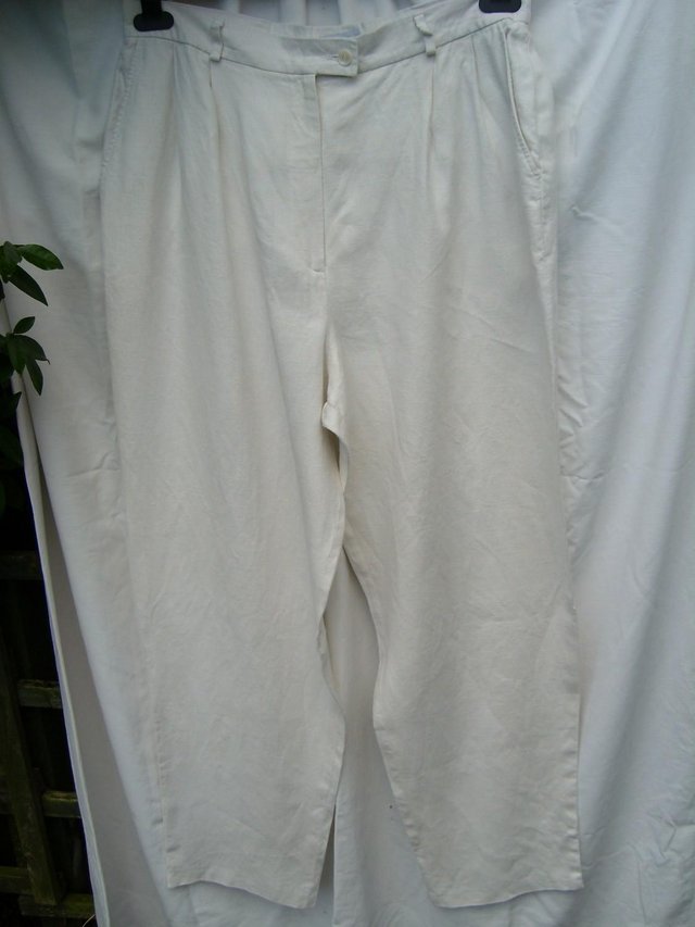Image 6 of PAMELA M FLORIDA White Linen Trousers – Size 16