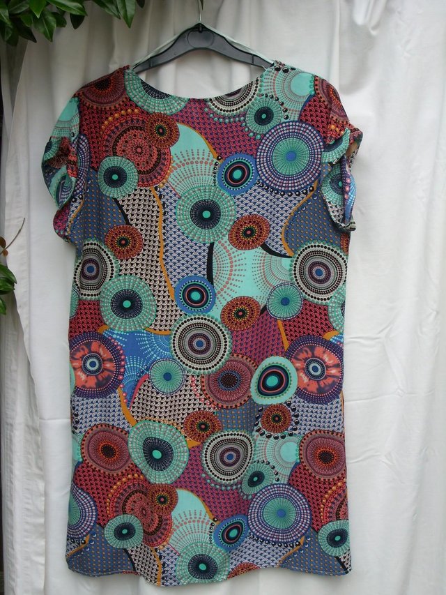 Image 4 of STELLA MORGAN Circle Print Shift Dress – Size 12