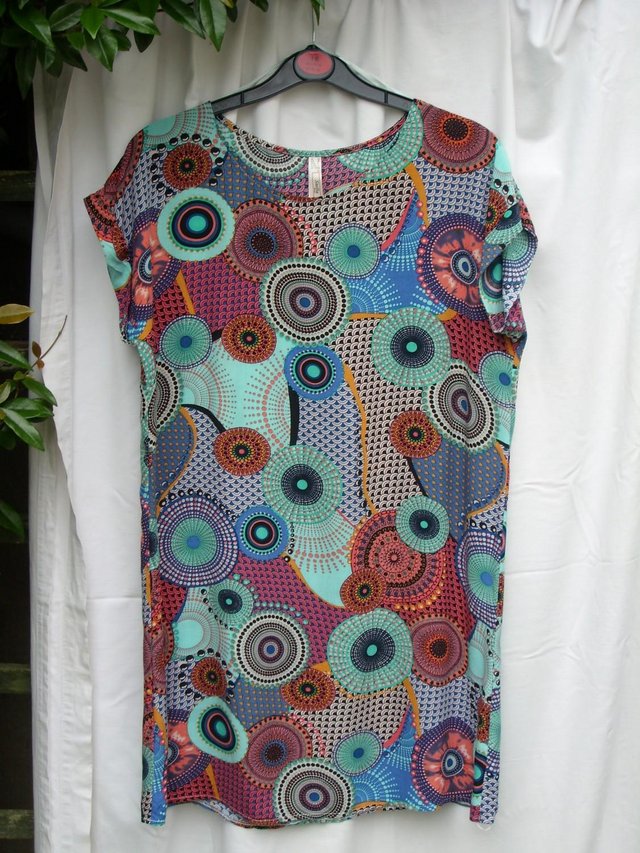 Image 5 of STELLA MORGAN Circle Print Shift Dress – Size 12