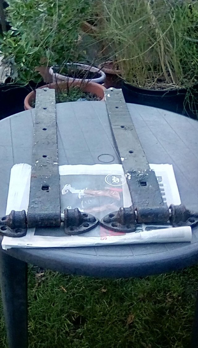 Image 3 of Heavy duty 24inch gate hinges