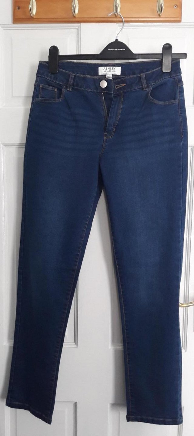 Preview of the first image of Dorothy Perkins black jeans size 10.