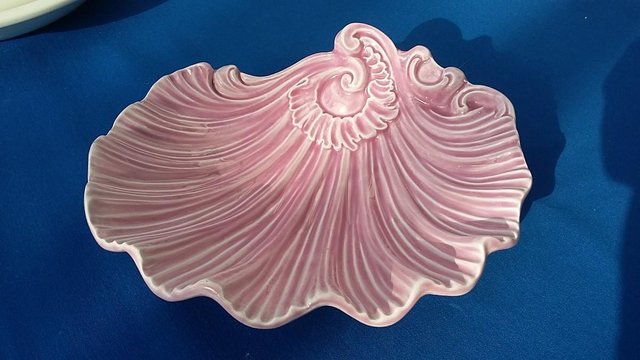 Image 3 of ATN Italian Wave Shell Bowl/Dish in Glazed Pink