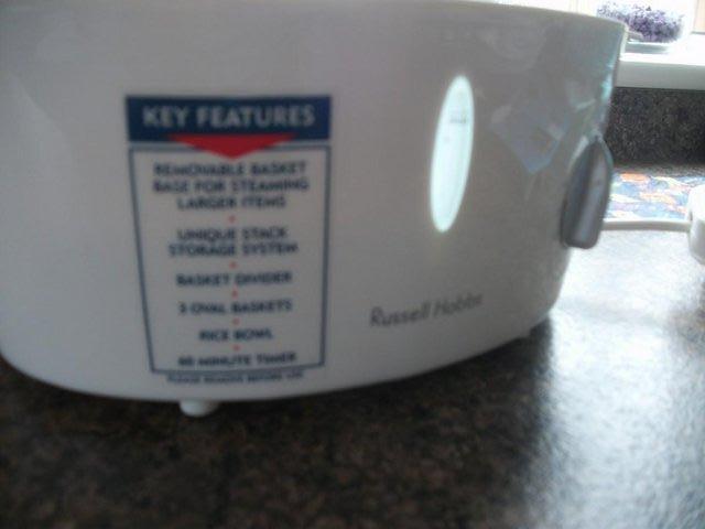 Image 2 of RUSSELL HOBBS OVAL STEAMER