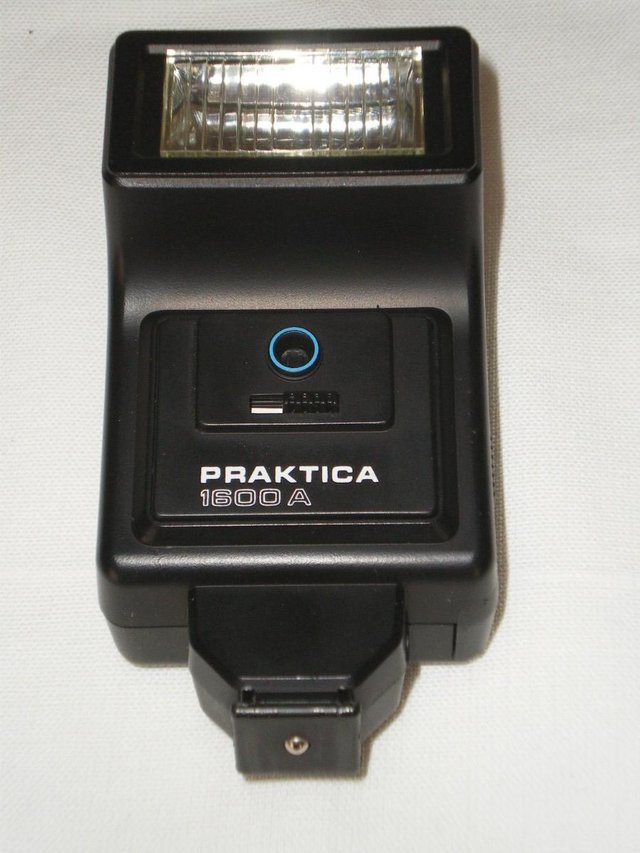 Image 2 of Praktica 1600A electronic flashgun