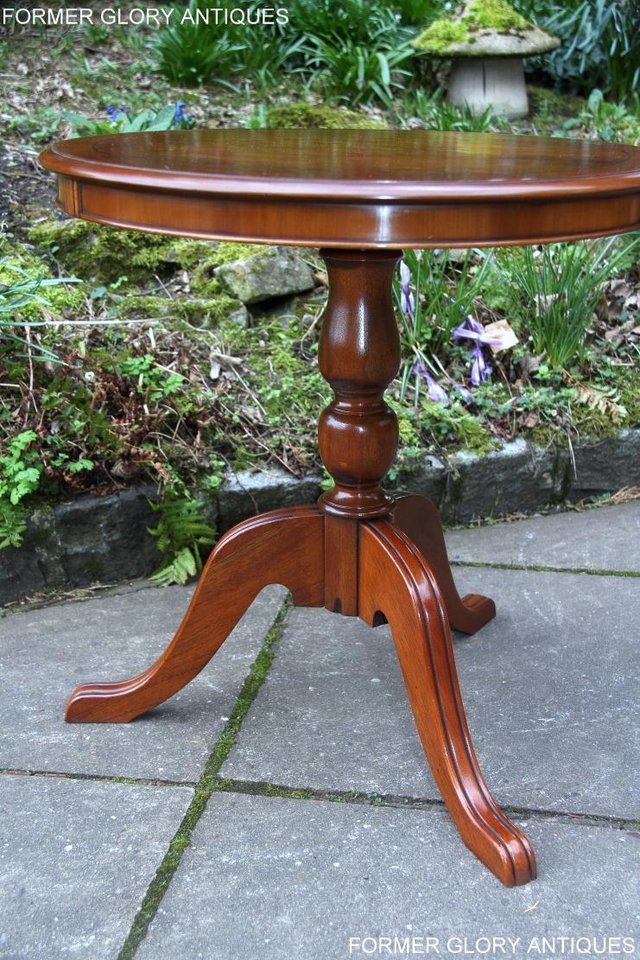 Image 18 of A YEW WOOD SIDE OCCASIONAL COFFEE LAMP PHONE TEA WINE TABLE