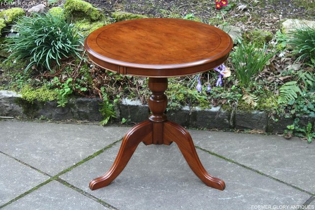 Image 27 of A YEW WOOD SIDE OCCASIONAL COFFEE LAMP PHONE TEA WINE TABLE