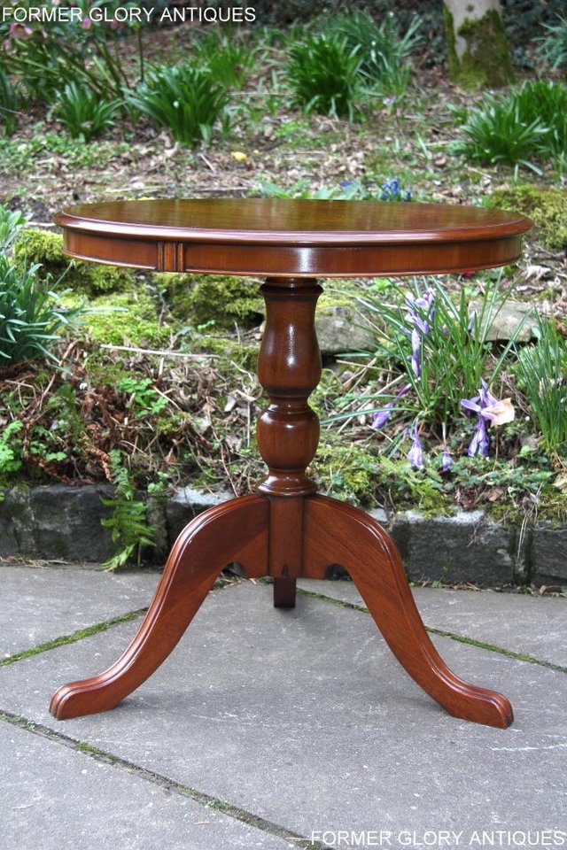 Image 30 of A YEW WOOD SIDE OCCASIONAL COFFEE LAMP PHONE TEA WINE TABLE