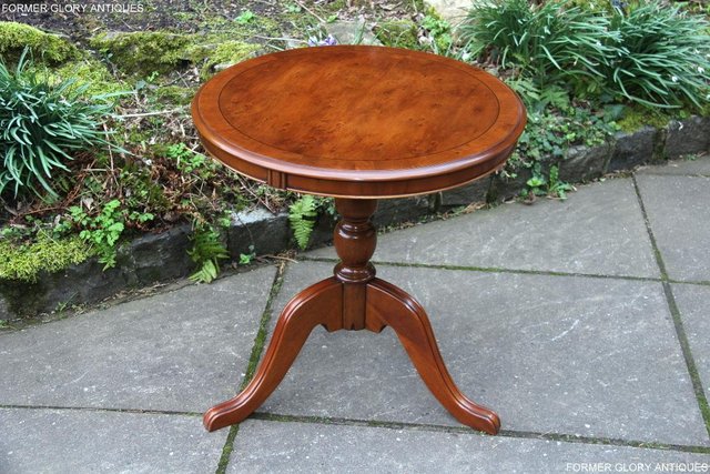 Image 59 of A YEW WOOD SIDE OCCASIONAL COFFEE LAMP PHONE TEA WINE TABLE