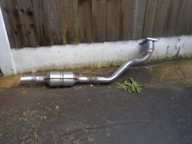 Preview of the first image of Golf Mk4 Front downpipe and catalytic convertor.