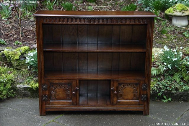 Preview of the first image of A TITCHMARSH AND GOODWIN OAK BOOKCASE SHELVES CD DVD CABINET.