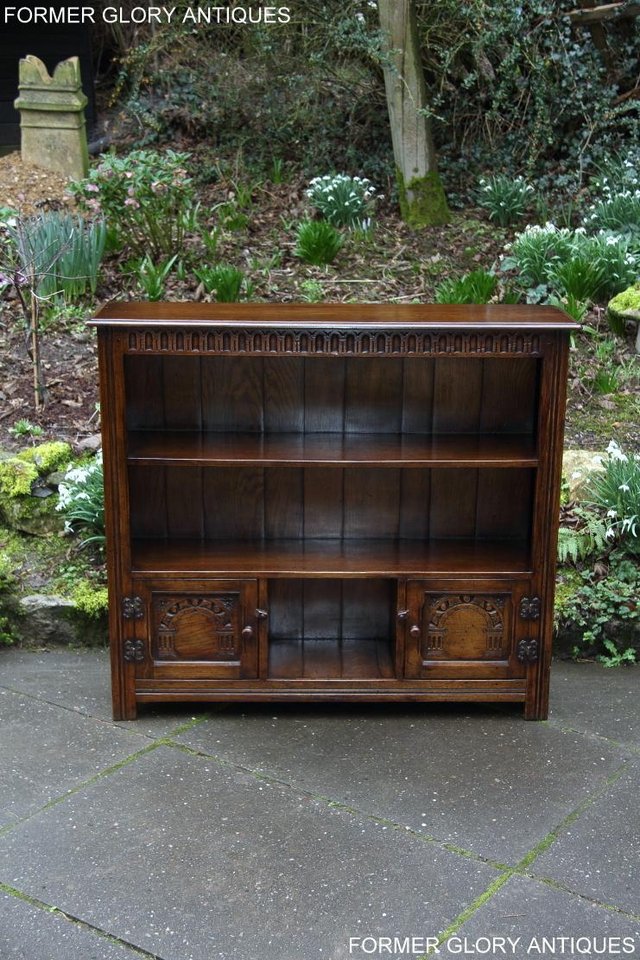 Image 5 of A TITCHMARSH AND GOODWIN OAK BOOKCASE SHELVES CD DVD CABINET