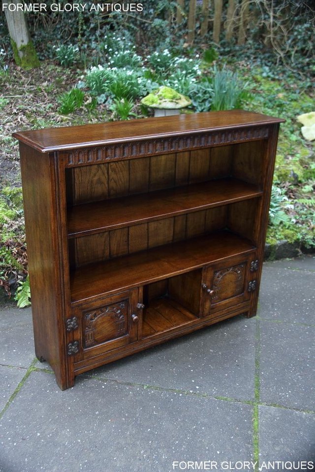 Image 14 of A TITCHMARSH AND GOODWIN OAK BOOKCASE SHELVES CD DVD CABINET