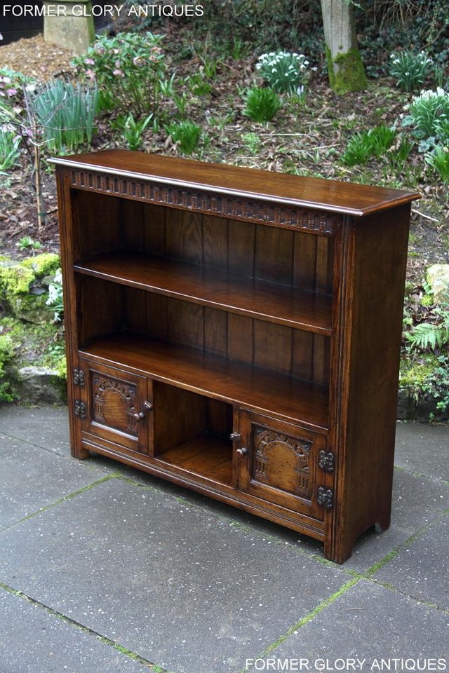 Image 20 of A TITCHMARSH AND GOODWIN OAK BOOKCASE SHELVES CD DVD CABINET