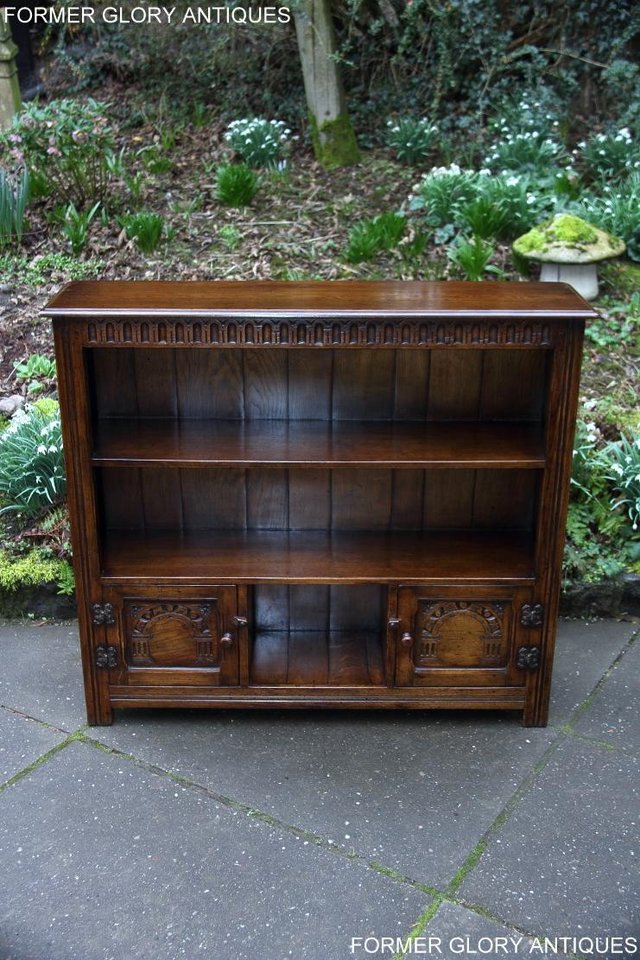 Image 28 of A TITCHMARSH AND GOODWIN OAK BOOKCASE SHELVES CD DVD CABINET