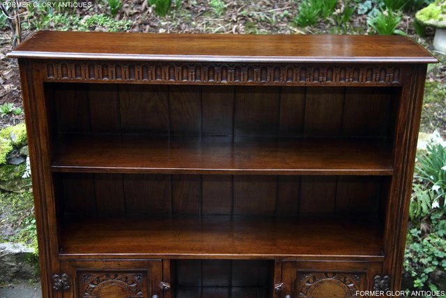 Image 56 of A TITCHMARSH AND GOODWIN OAK BOOKCASE SHELVES CD DVD CABINET