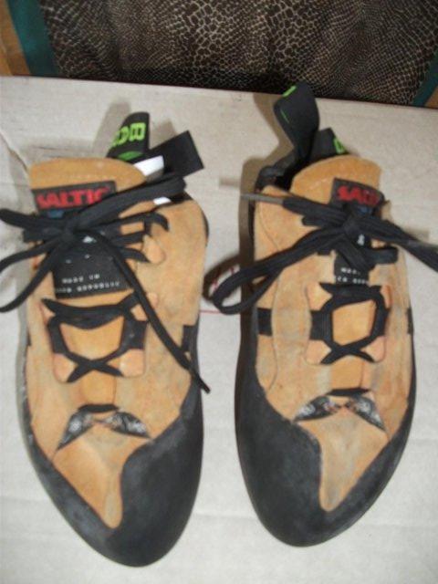 Preview of the first image of SALTIC/BARA CLIMBING SHOES.