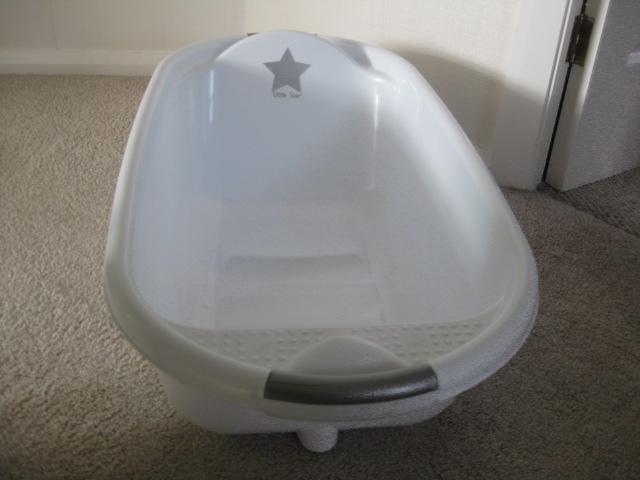 Preview of the first image of Strata Little Star baby bath.