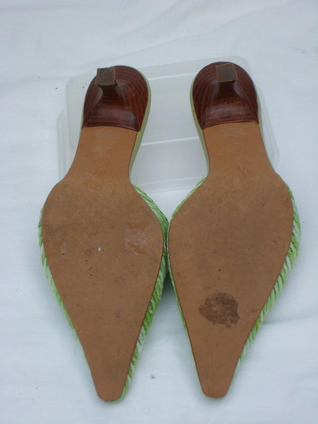 Image 5 of CALNISSE Elegant Green Mule Shoes – Size 4/37