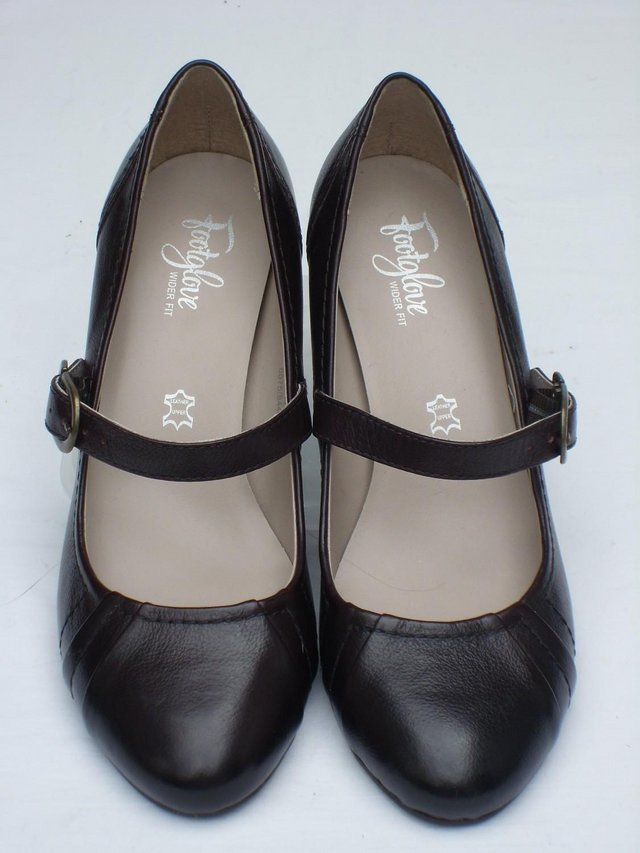 Image 4 of M&S FOOTGLOVE Leather Mary Jane Shoes – Size 6.5 - NEW