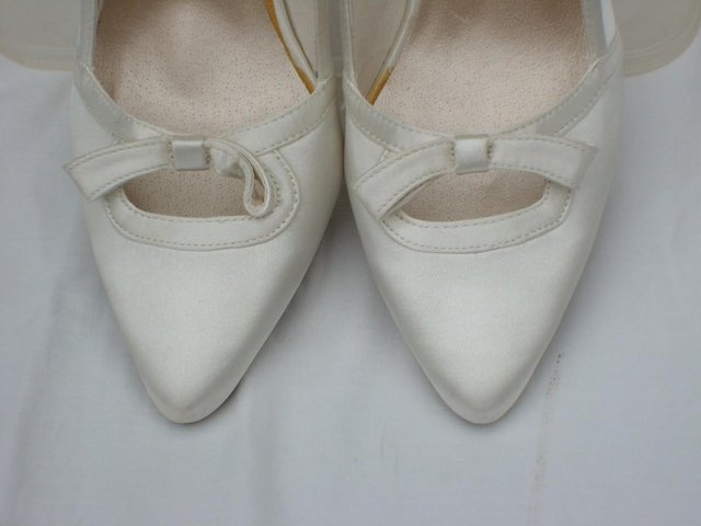 Image 3 of ANNE MICHELLE Satin Wedding Shoes – Size 4/37 NEW!