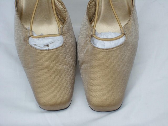 Image 3 of CLARKS K Gold Metallic Shoes - Size 7.5/40.5 NEW!