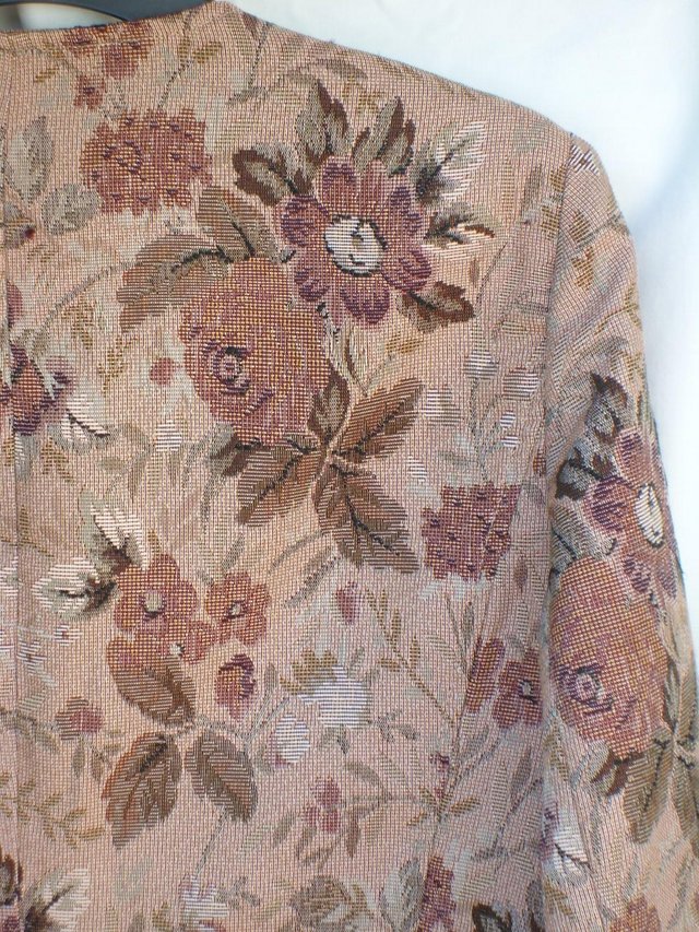Image 4 of GRAY & OSBOURNE Pink Tapestry Jacket Size 16