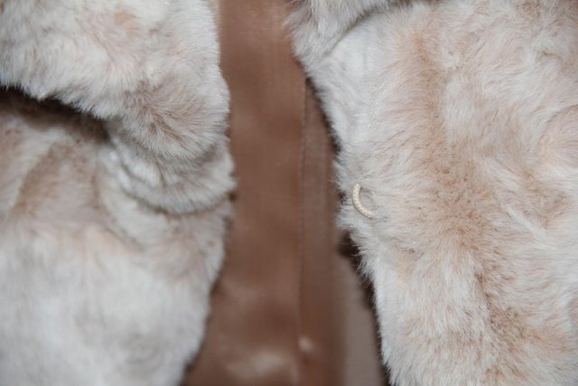 Image 4 of Lovely Kaliko Cream Faux Fur Jacket/Coat Size 12