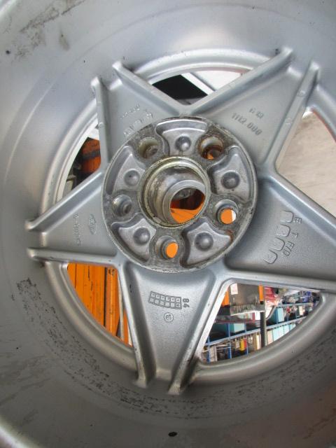 Preview of the first image of Wheels Ferrari 400.