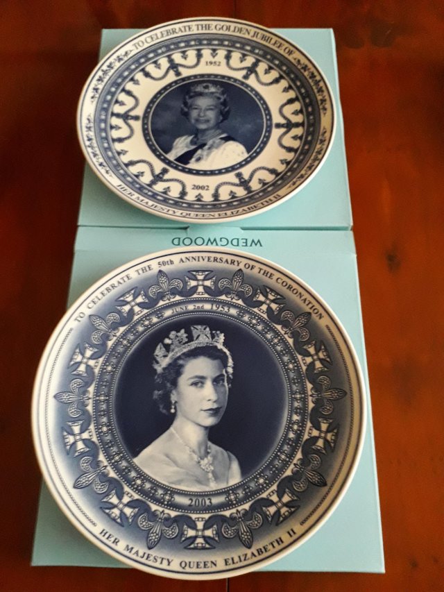 Image 3 of Wedgwood commemorative plates like new in boxes