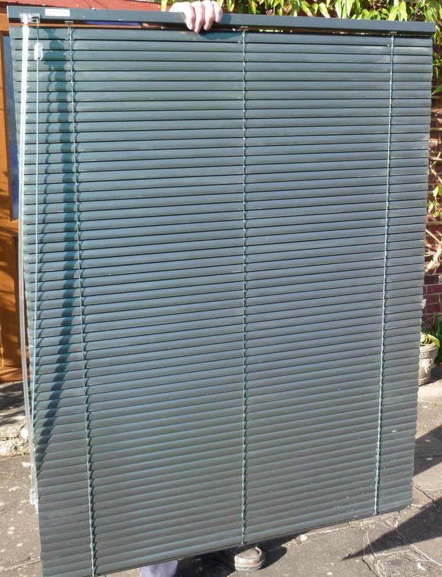 Preview of the first image of Dark Green Aluminium Venetian Blind.