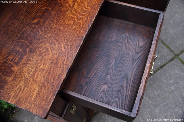 Image 15 of TITCHMARSH AND GOODWIN OAK SIDEBOARD DRESSER BASE HALL TABLE