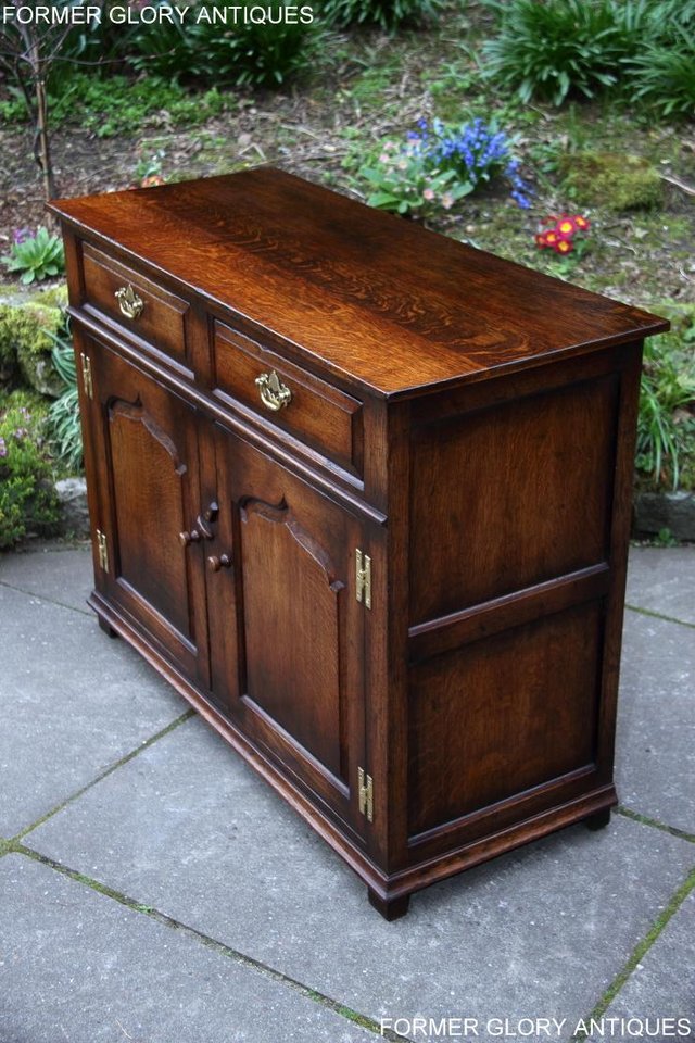 Image 18 of TITCHMARSH AND GOODWIN OAK SIDEBOARD DRESSER BASE HALL TABLE