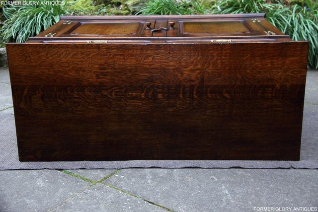 Image 19 of TITCHMARSH AND GOODWIN OAK SIDEBOARD DRESSER BASE HALL TABLE
