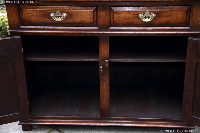 Image 24 of TITCHMARSH AND GOODWIN OAK SIDEBOARD DRESSER BASE HALL TABLE