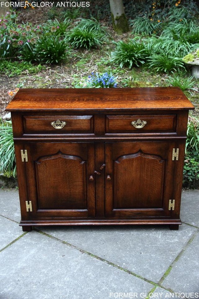 Image 28 of TITCHMARSH AND GOODWIN OAK SIDEBOARD DRESSER BASE HALL TABLE