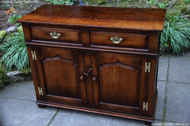 Image 32 of TITCHMARSH AND GOODWIN OAK SIDEBOARD DRESSER BASE HALL TABLE