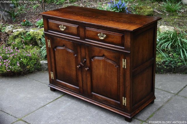 Image 43 of TITCHMARSH AND GOODWIN OAK SIDEBOARD DRESSER BASE HALL TABLE