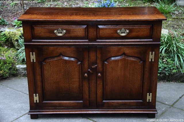 Image 55 of TITCHMARSH AND GOODWIN OAK SIDEBOARD DRESSER BASE HALL TABLE
