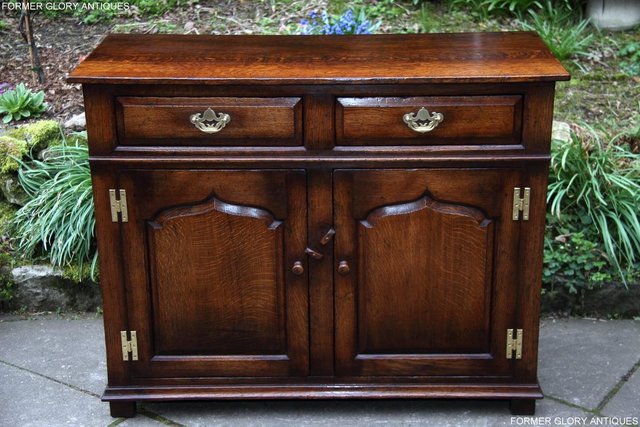 Image 81 of TITCHMARSH AND GOODWIN OAK SIDEBOARD DRESSER BASE HALL TABLE