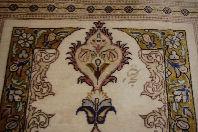Image 2 of GENUINE PERSIAN RUG - HAND MADE PERFECTION