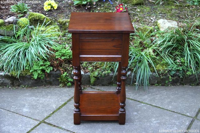Image 23 of OLD CHARM TUDOR BROWN OAK HALL TABLE LAMP PLANT PHONE STAND