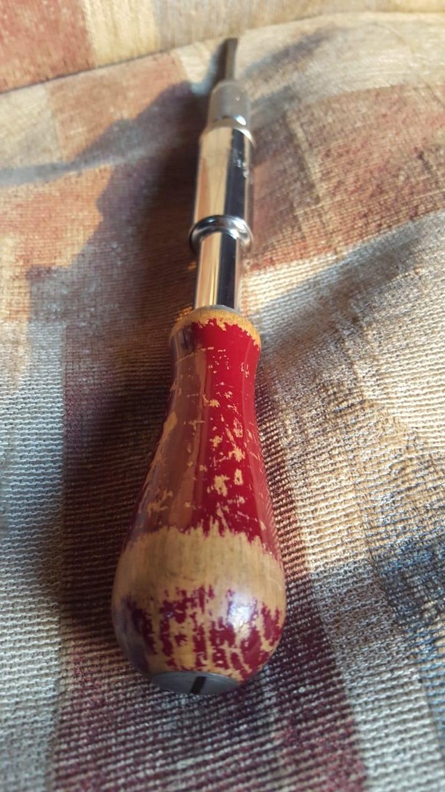 Image 3 of Small Vintage Stanley Yankee Screwdriver