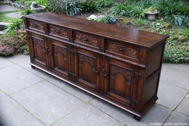 Image 3 of A TITCHMARSH AND GOODWIN CARVED OAK DRESSER BASE SIDEBOARD