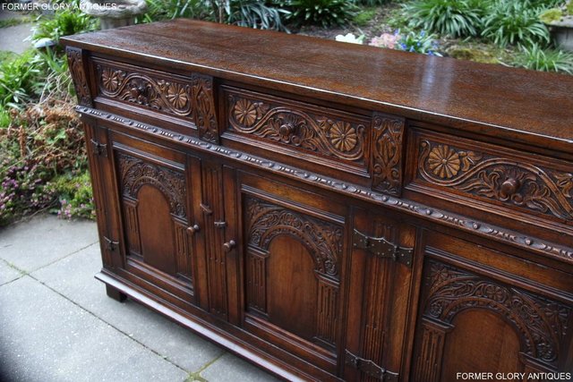 Image 14 of A TITCHMARSH AND GOODWIN CARVED OAK DRESSER BASE SIDEBOARD