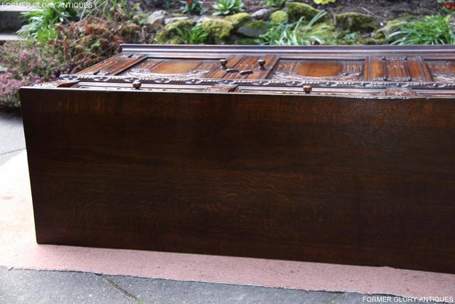 Image 20 of A TITCHMARSH AND GOODWIN CARVED OAK DRESSER BASE SIDEBOARD