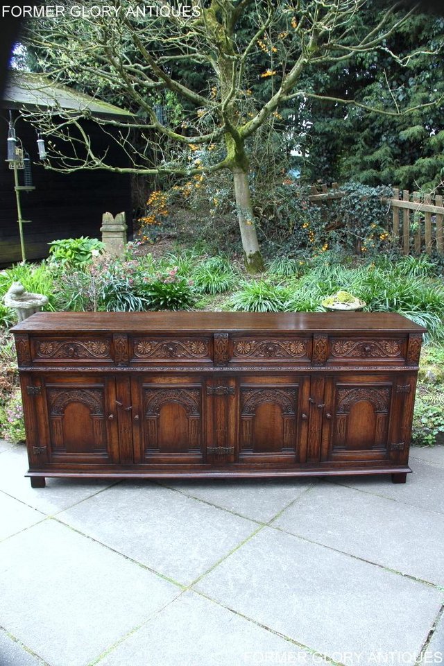 Image 24 of A TITCHMARSH AND GOODWIN CARVED OAK DRESSER BASE SIDEBOARD