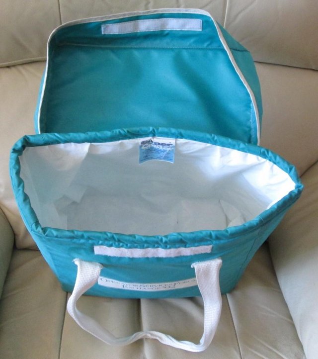Image 2 of INSULATED PICNIC BAG/COOLER, green, white webb handles.