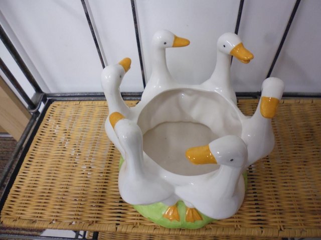 Preview of the first image of China Duck Bowl.