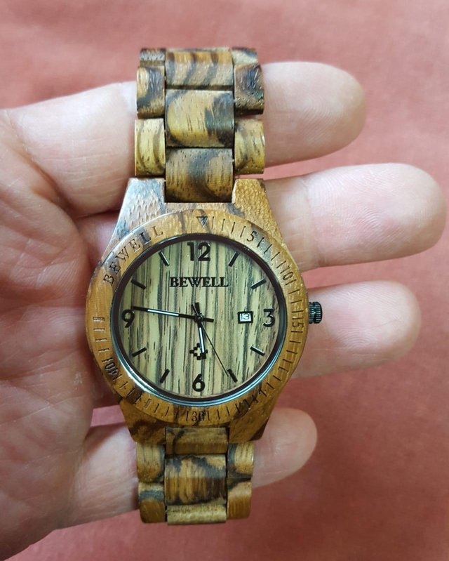 Image 2 of Bewell Real Wood Wristwatch