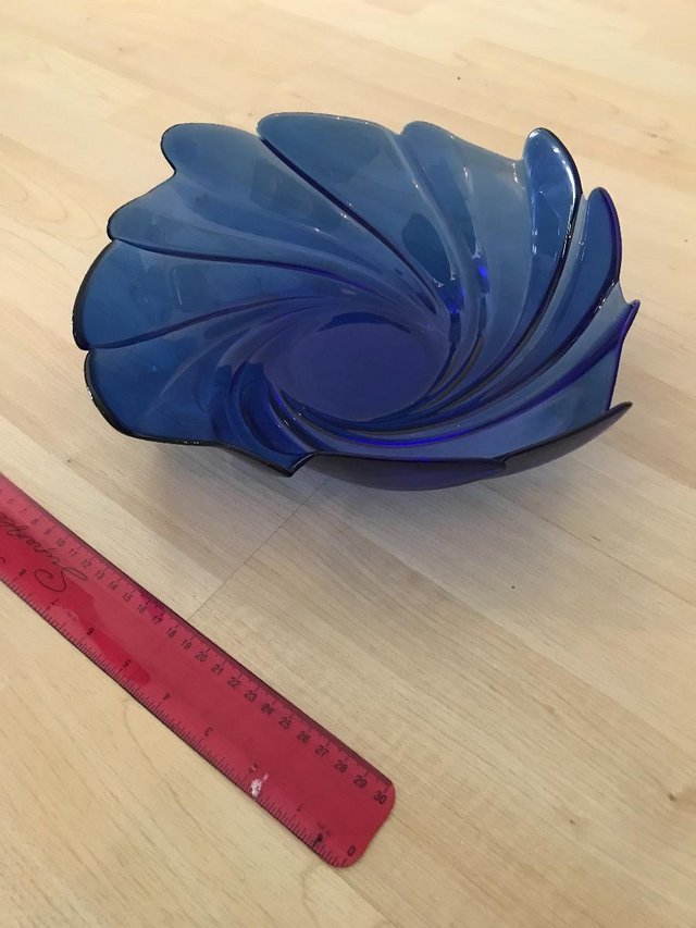 Image 2 of Stylish Contemporary Blue Glass Bowl